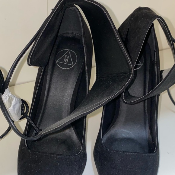 Missguided Black Lace Ankle Cuff Pumps New - Picture 5 of 6